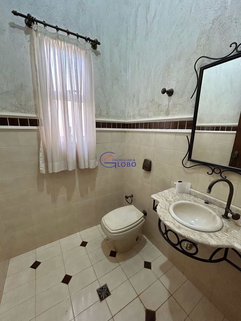 Casa em Jales, no bairro Centro