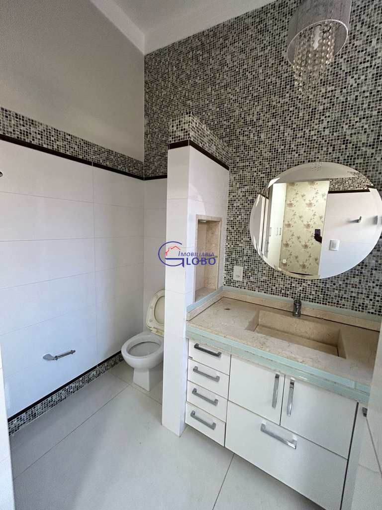 Casa em Jales, no bairro Centro