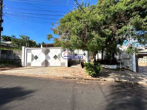 Casa, código 4343 em Jales, bairro Centro