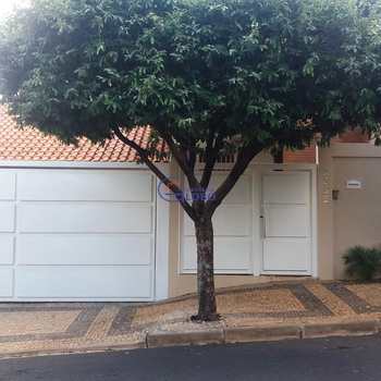 Casa em Jales, bairro Centro