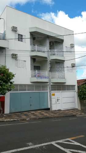 Apartamento, código 4633 em Jales, bairro Centro
