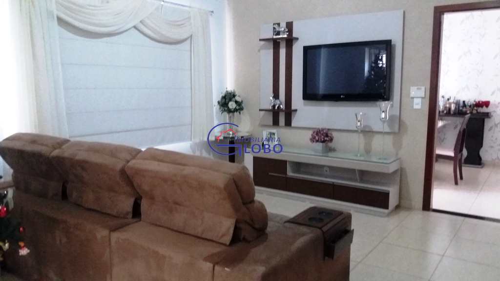 Casa em Jales, no bairro Jardim Doutor Euplhy Jalles
