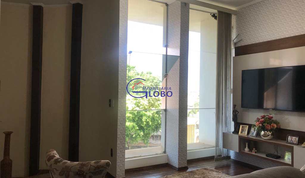 Casa em Jales, bairro Loteamento Avenida