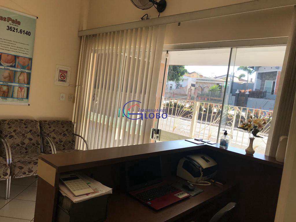 Casa em Jales, no bairro Loteamento Avenida