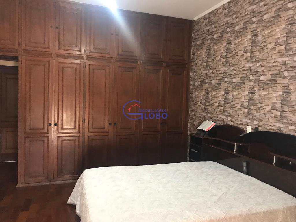 Casa em Jales, no bairro Loteamento Avenida