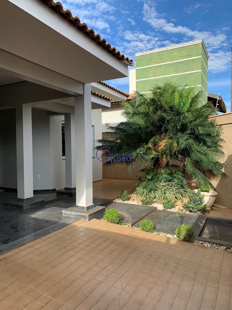 Casa em Jales, no bairro Jardim Aclimação