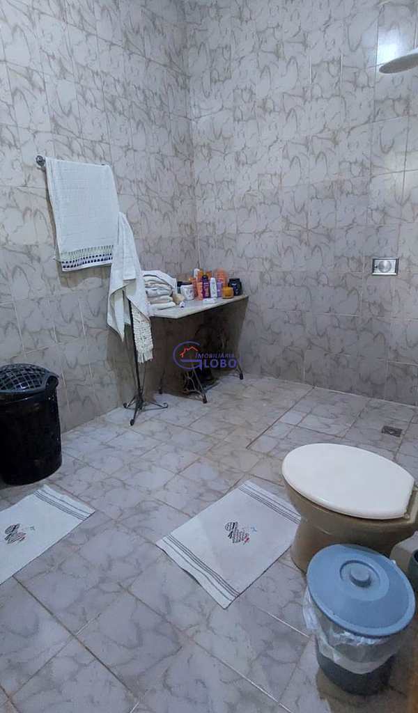 Casa em Jales, no bairro Centro