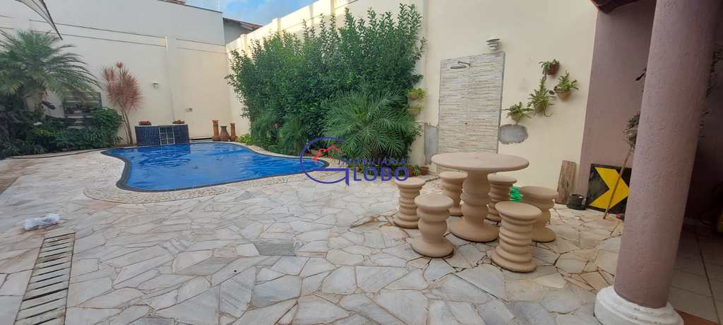 Casa em Jales, no bairro Residencial Maria Silveira