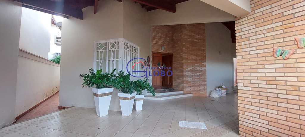 Casa em Jales, no bairro Residencial Maria Silveira