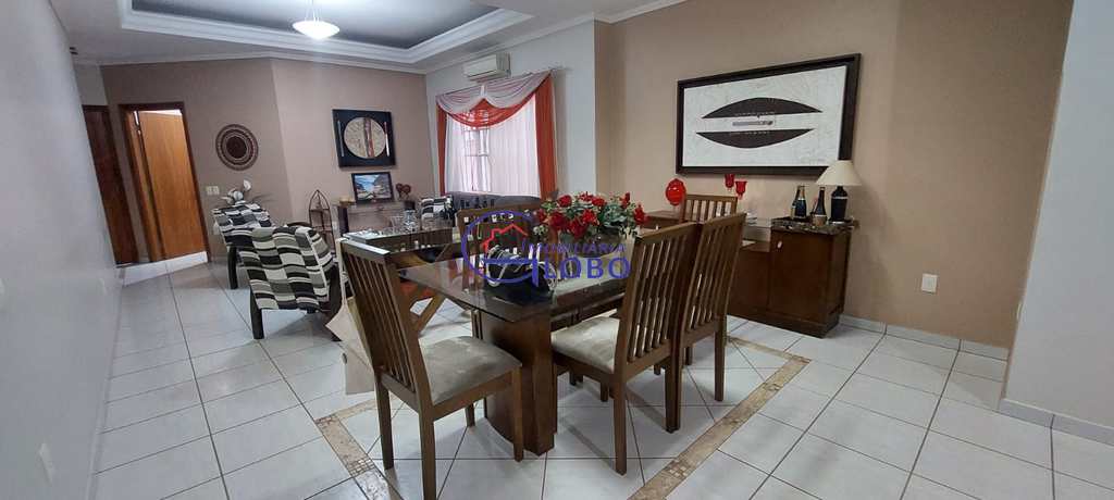 Casa em Jales, no bairro Residencial Maria Silveira