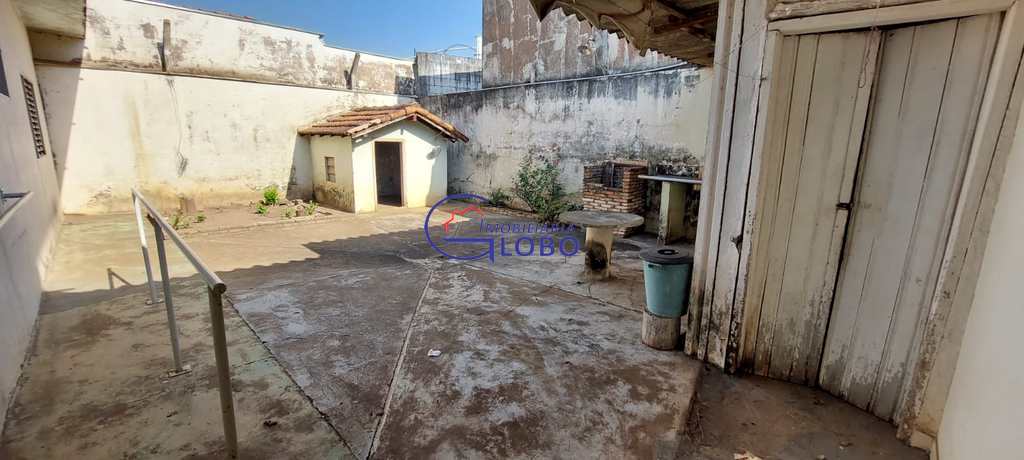 Casa em Jales, no bairro Jardim Guarani