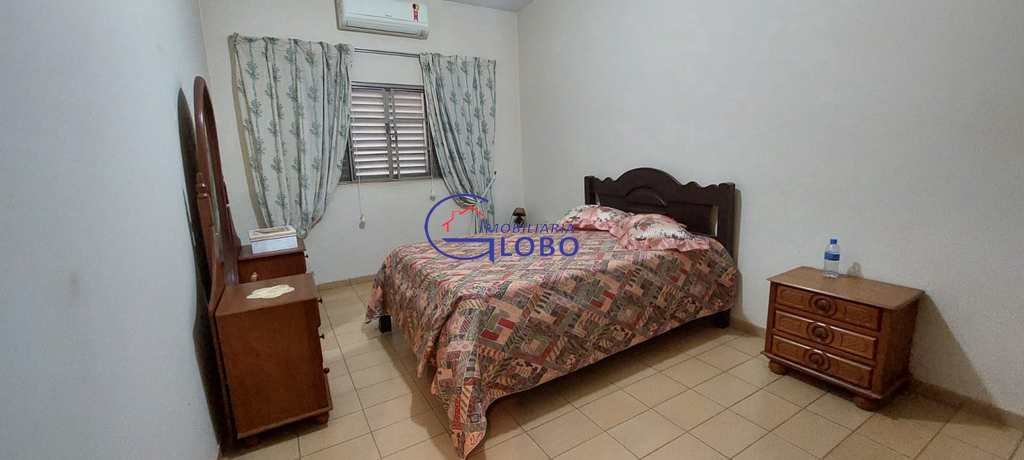 Casa em Jales, no bairro Jardim Guarani