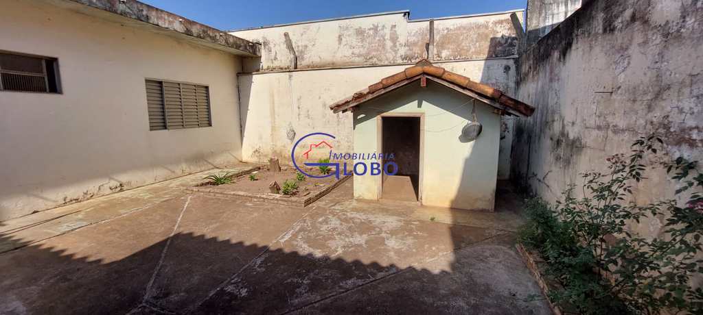 Casa em Jales, no bairro Jardim Guarani