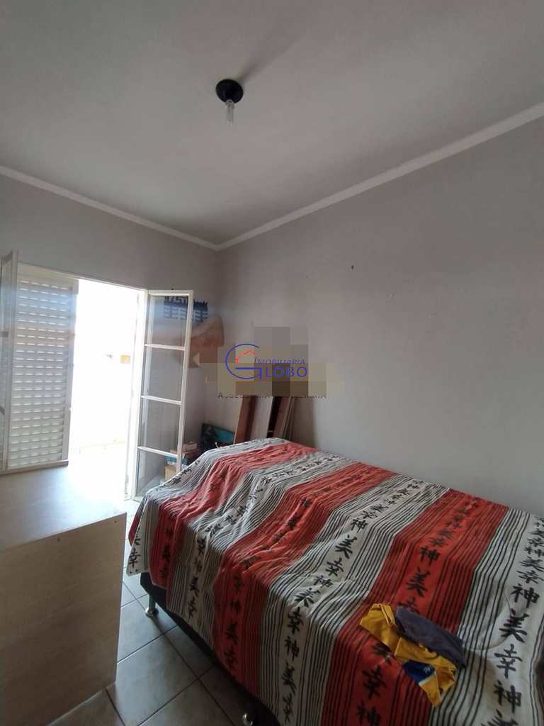 Casa em Jales, no bairro Jardim Santo Expedito