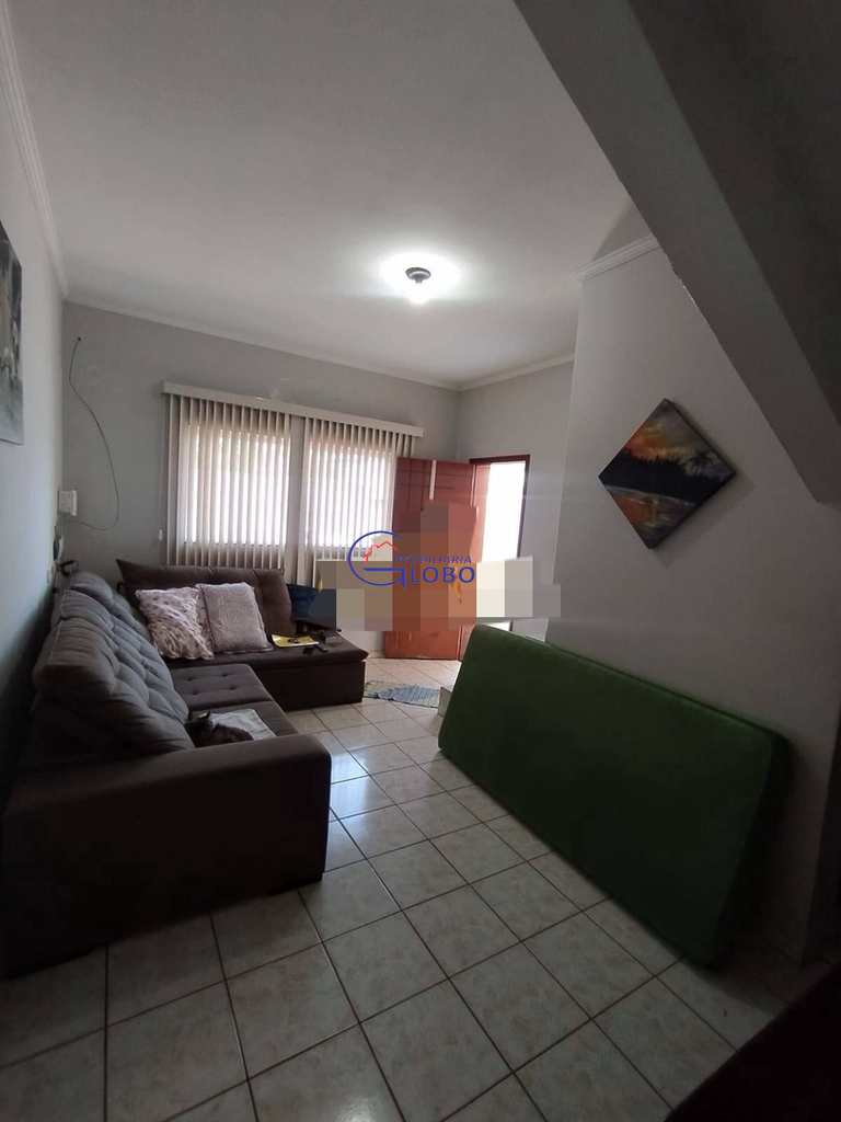 Casa em Jales, no bairro Jardim Santo Expedito