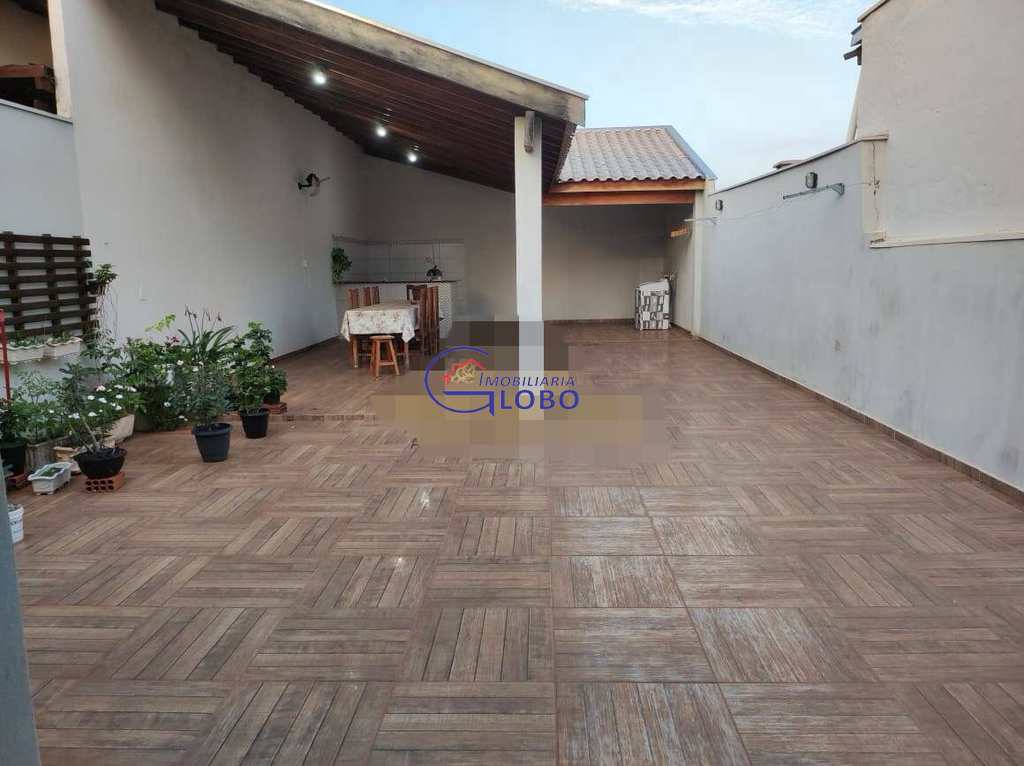 Casa em Jales, no bairro Jardim Santo Expedito