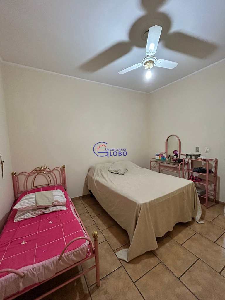 Casa em Jales, no bairro Jardim Ana Cristina