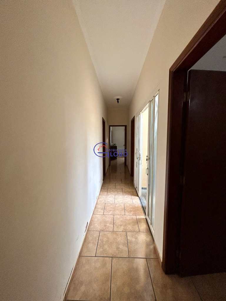 Casa em Jales, no bairro Jardim Ana Cristina