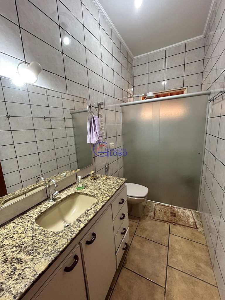 Casa em Jales, no bairro Jardim Ana Cristina