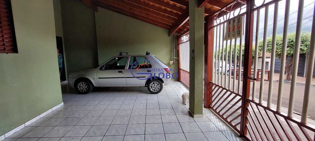 Casa em Jales, no bairro Jardim São Gabriel