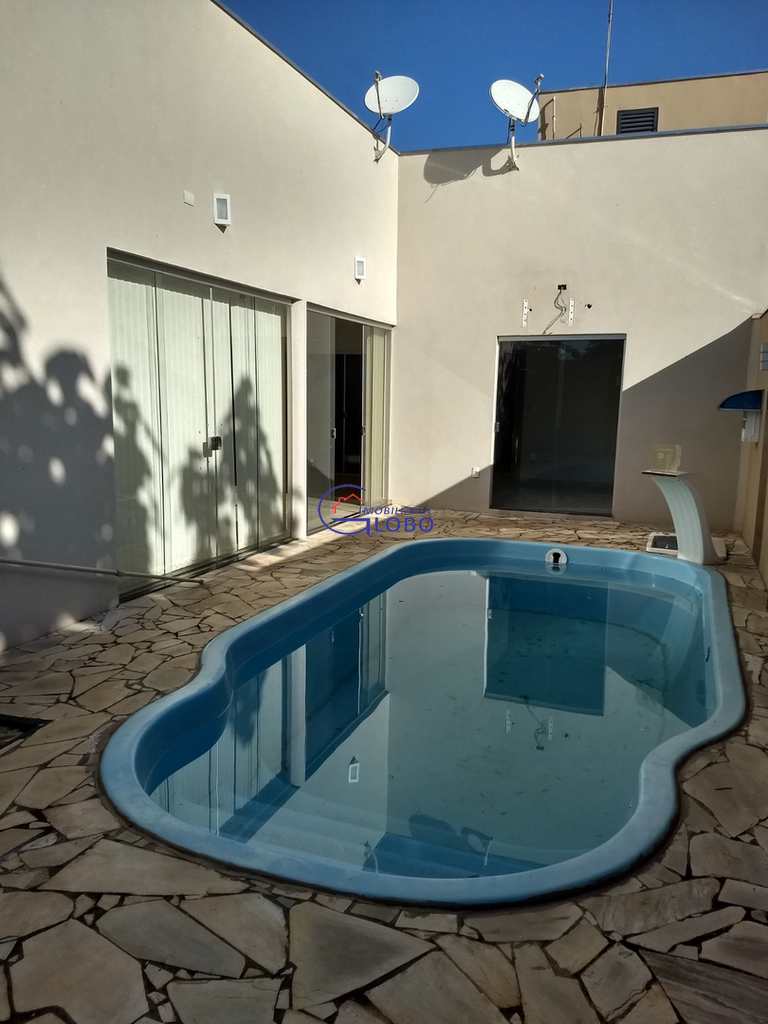 Casa em Jales, no bairro Residencial Paineiras