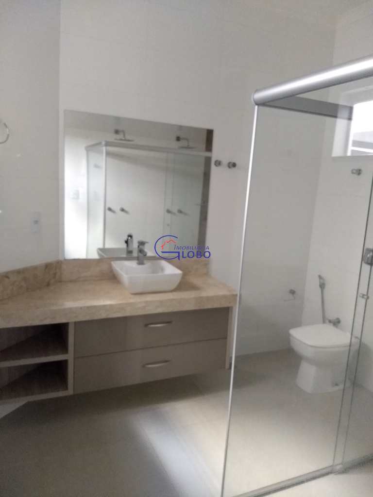Casa em Jales, no bairro Residencial Paineiras