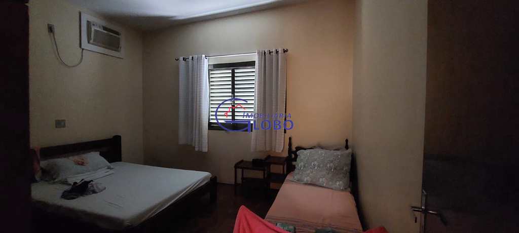Casa em Jales, no bairro Centro