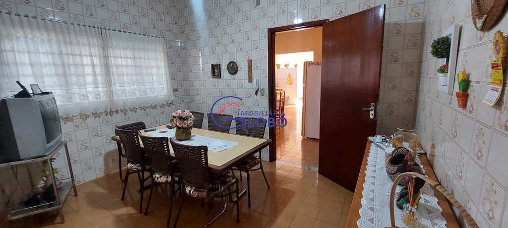 Casa em Jales, no bairro Centro