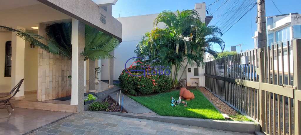 Casa em Jales, no bairro Centro