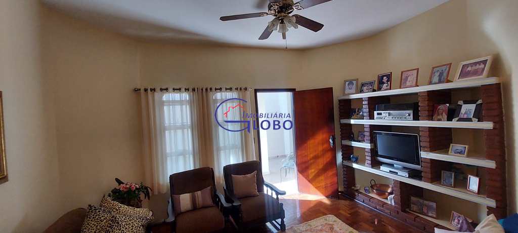 Casa em Jales, no bairro Centro