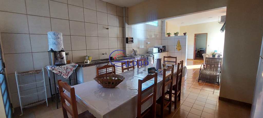 Casa em Jales, no bairro Centro