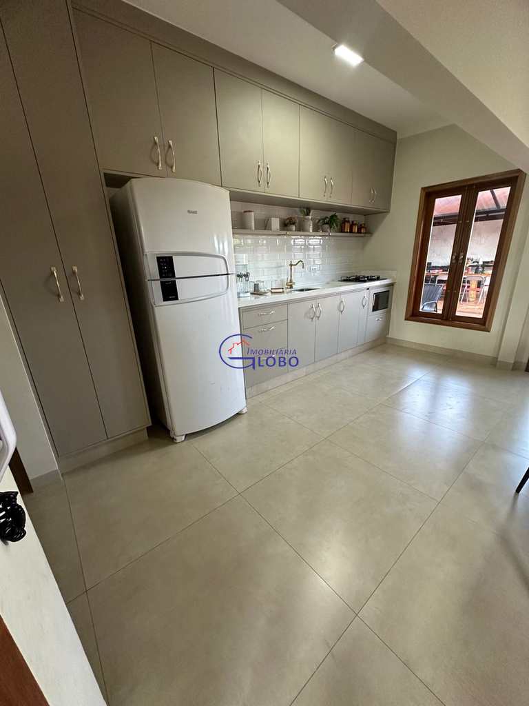 Casa em Jales, no bairro Jardim São Francisco de Assis