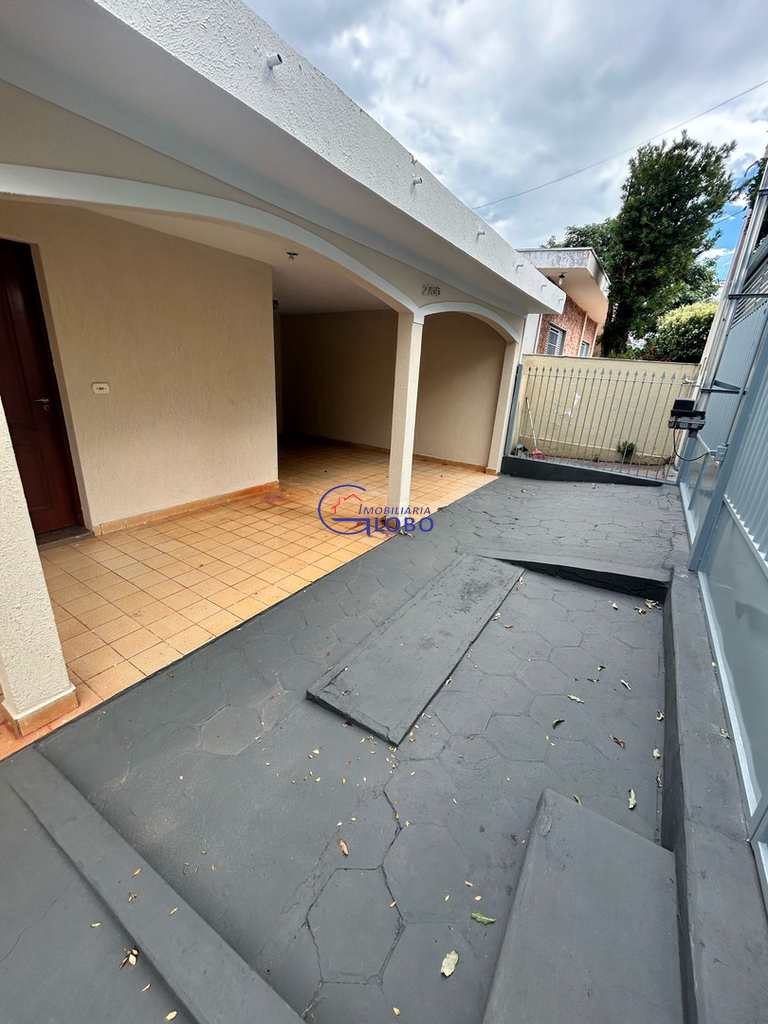 Casa em Jales, no bairro Centro