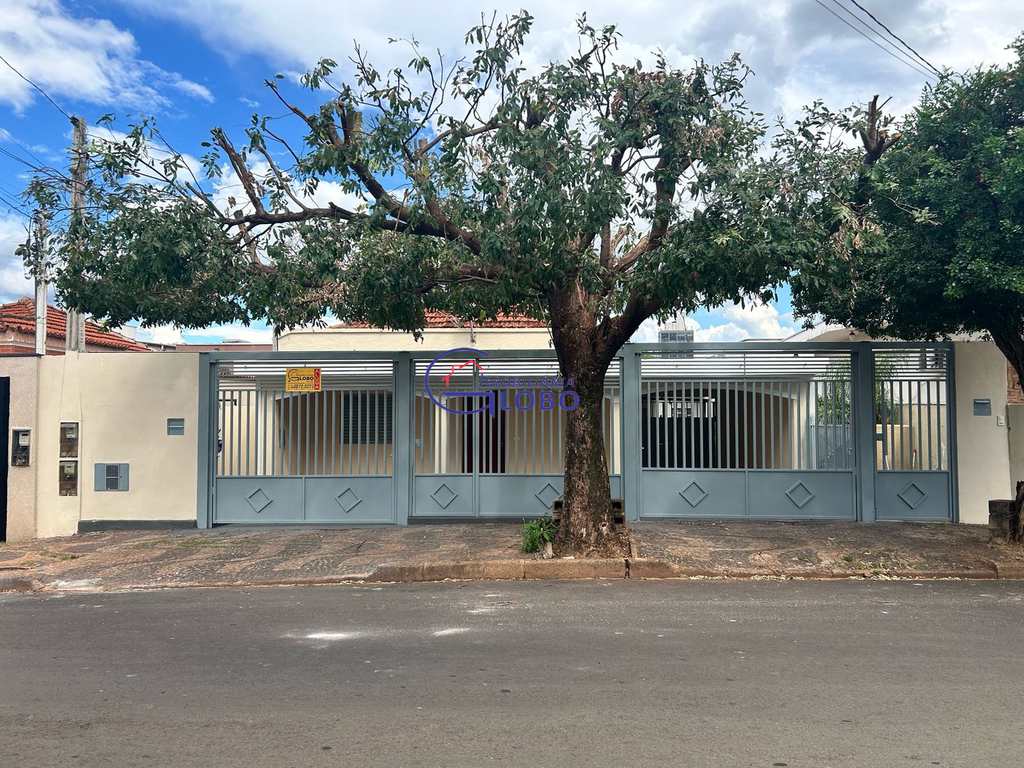 Casa em Jales, no bairro Centro