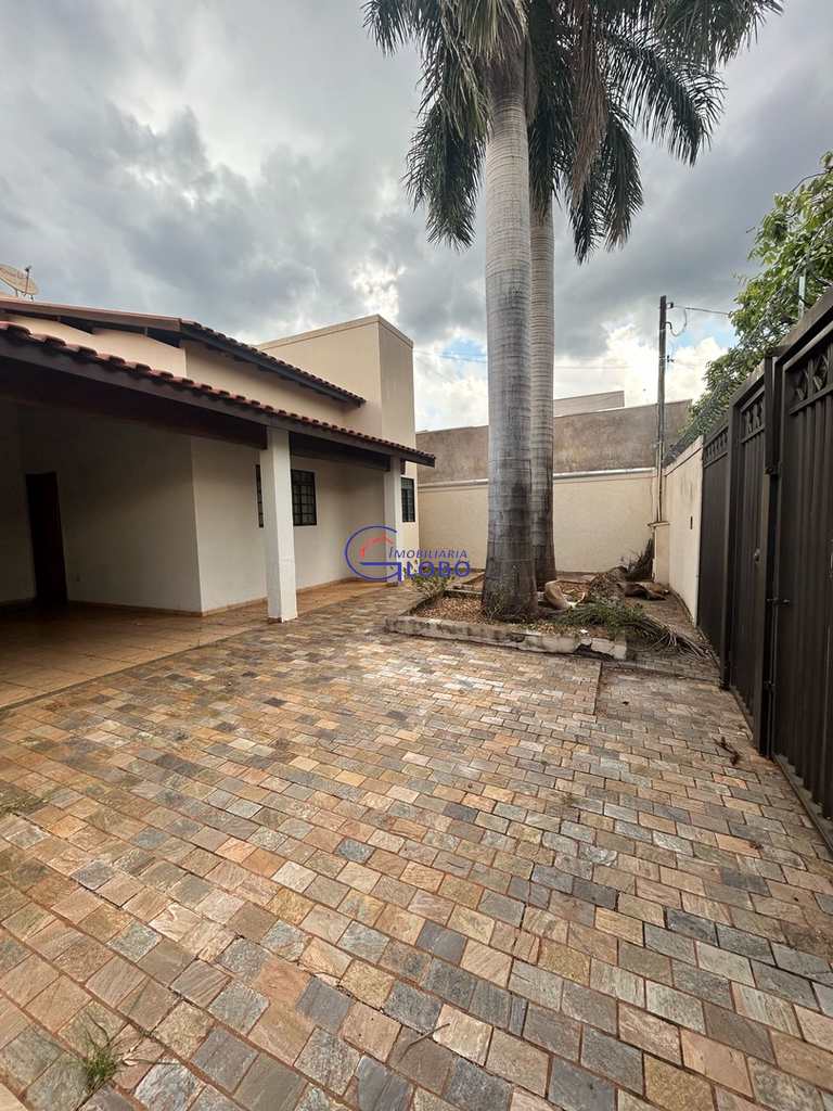Casa em Jales, no bairro Jardim Doutor Euplhy Jalles