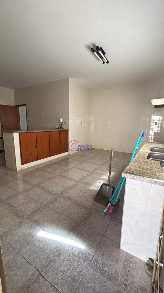Casa em Jales, no bairro Vila Pinheiro
