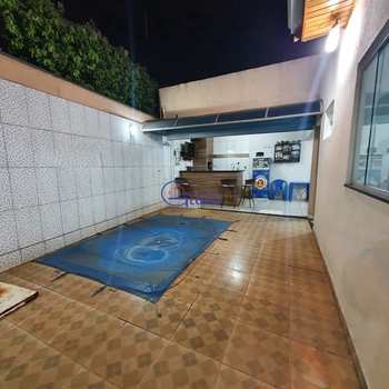 Casa em Jales, bairro Conjunto Habitacional José Antonio Caparroz Bogaz