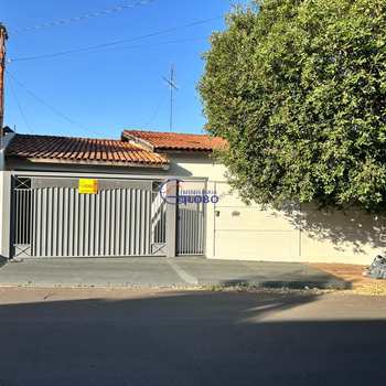 Casa em Jales, bairro Jardim Trianon