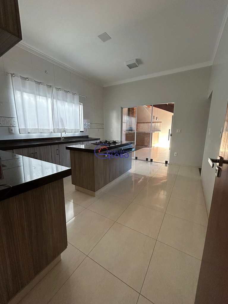 Casa em Jales, no bairro Jardim Doutor Euplhy Jalles