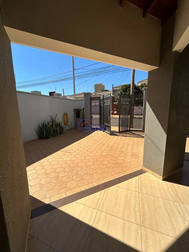 Casa em Jales, no bairro Jardim Doutor Euplhy Jalles