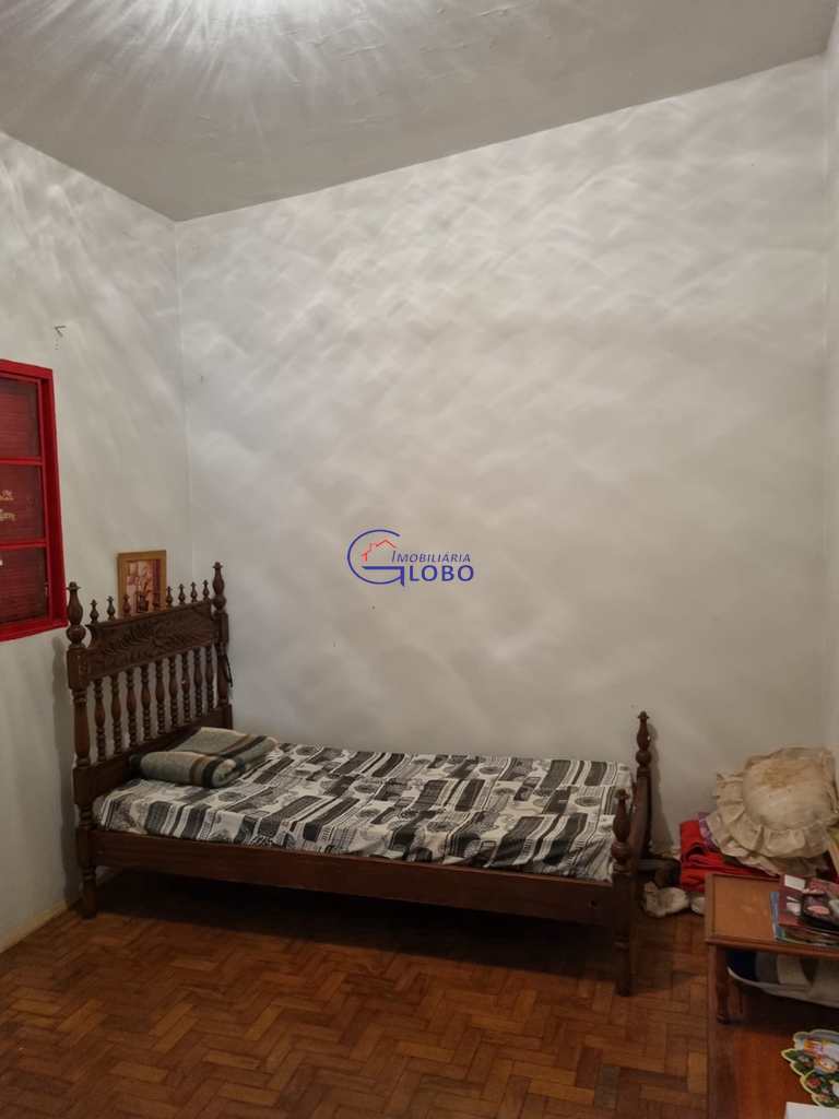 Casa em Jales, no bairro Jardim América - Primeira Parte