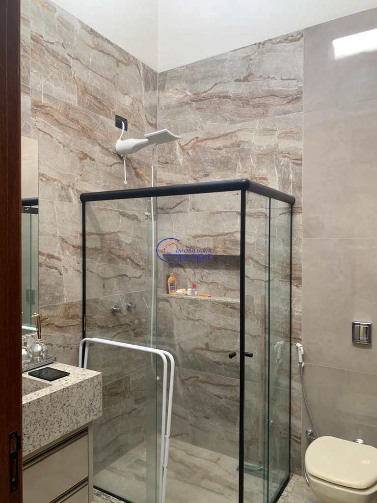 Casa em Jales, no bairro Residencial Vila Mariana