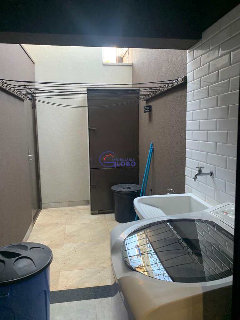 Casa em Jales, no bairro Residencial Vila Mariana