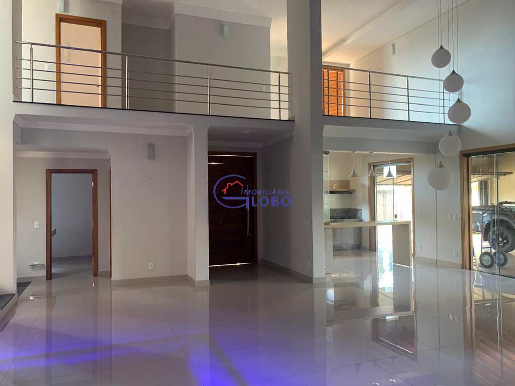 Casa em Jales, no bairro Jardim Samambaia