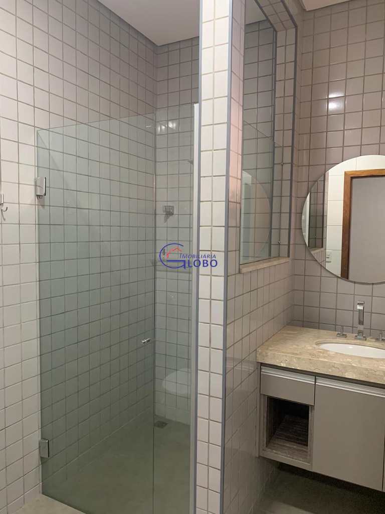 Casa em Jales, no bairro Jardim Samambaia