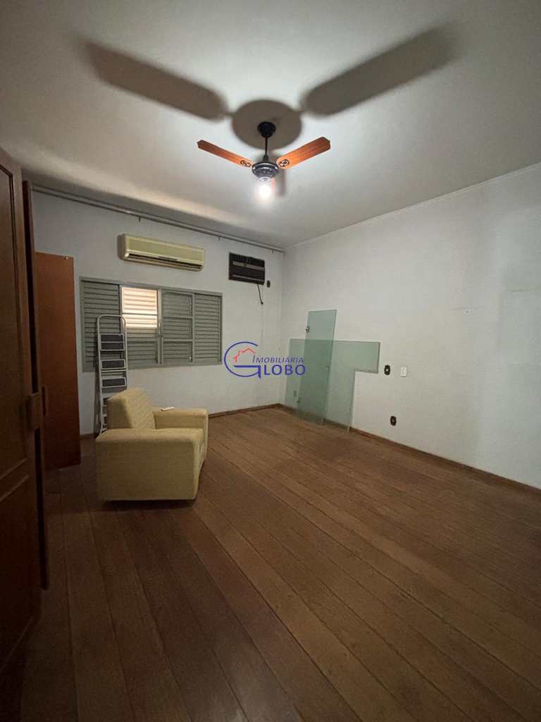 Casa em Jales, no bairro Centro