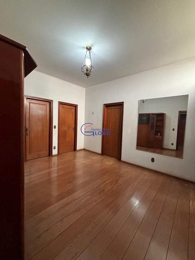 Casa em Jales, no bairro Centro