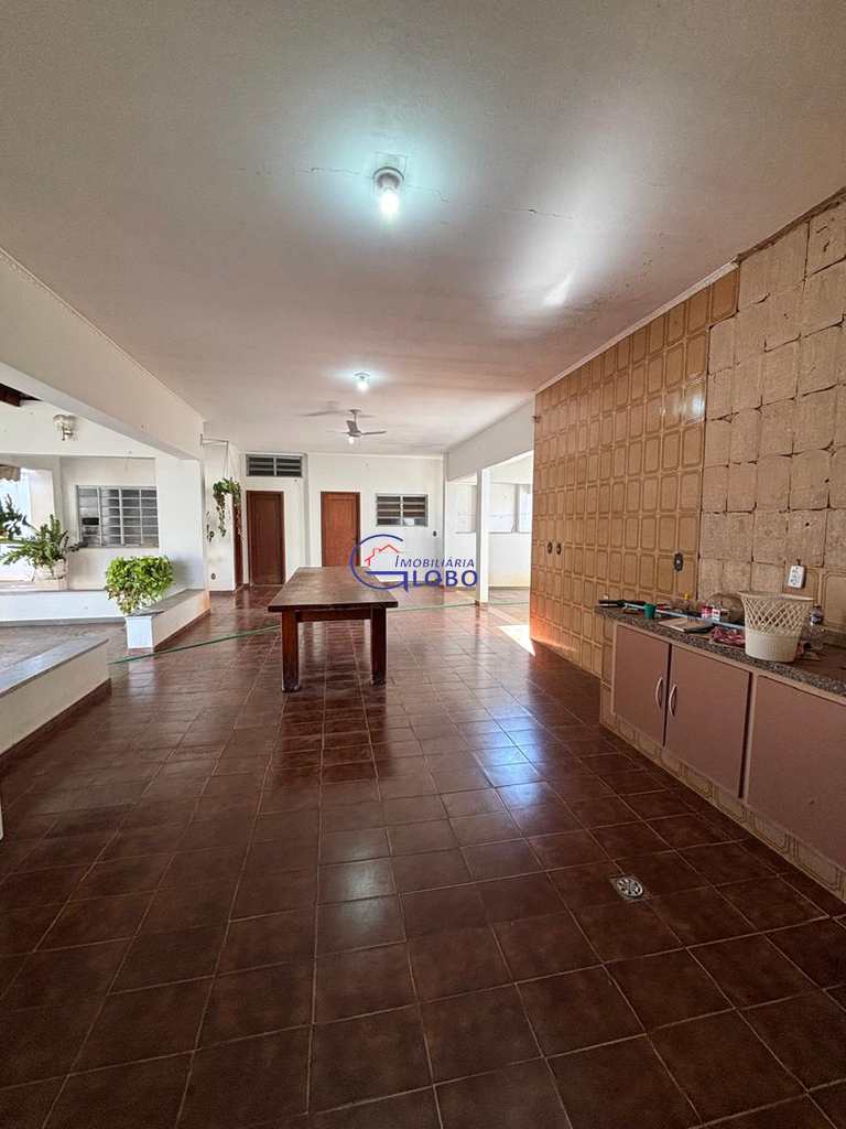 Casa em Jales, no bairro Centro