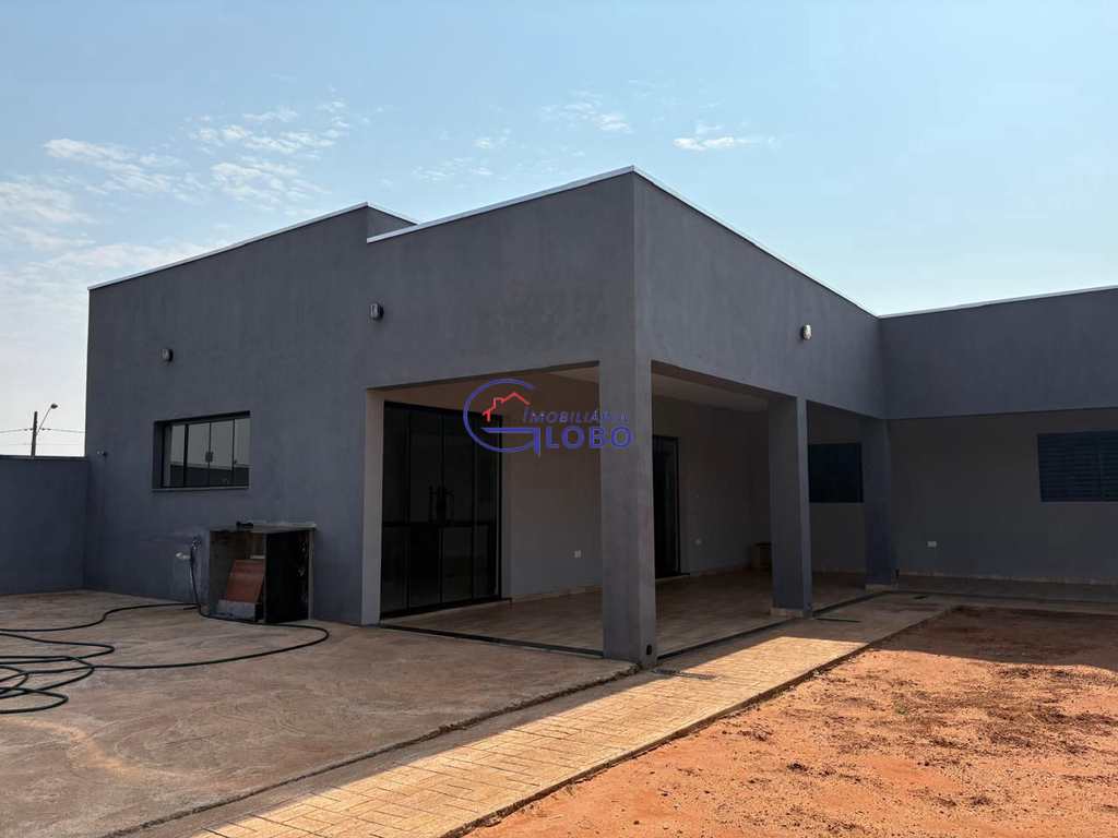 Casa em Dolcinópolis, no bairro Loteamento Residencial Monte Dolci