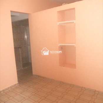 Kitnet em Praia Grande, bairro Canto do Forte